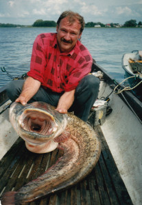 Prezentacja aparatu gębowego "cyrkowej" sztuki (sum 32kg)